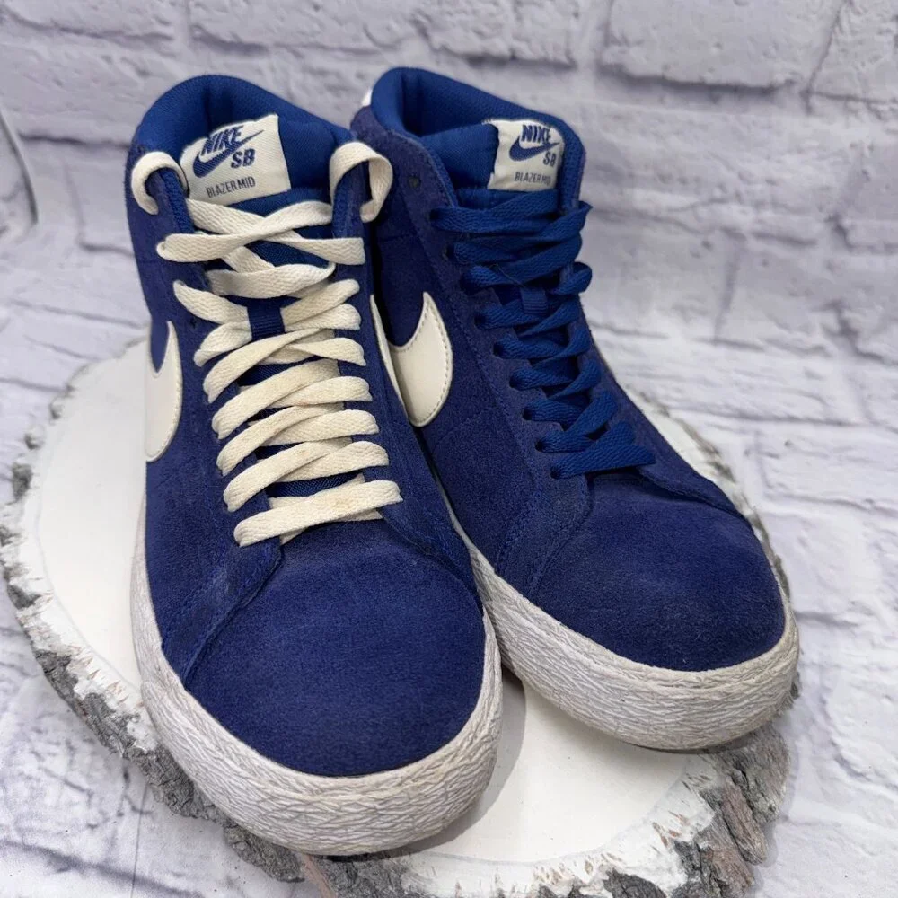 Nike SB Boys Blazer Mid Royal Blue / White Sneaker Size 6 Shoes